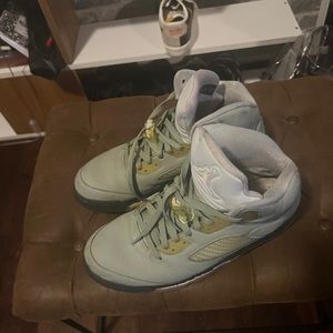 Jordan 5 jade horizon size 12